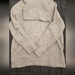 The Group Babaton turtleneck